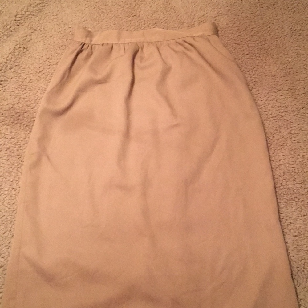 Sweetbriar Skirt Size 12